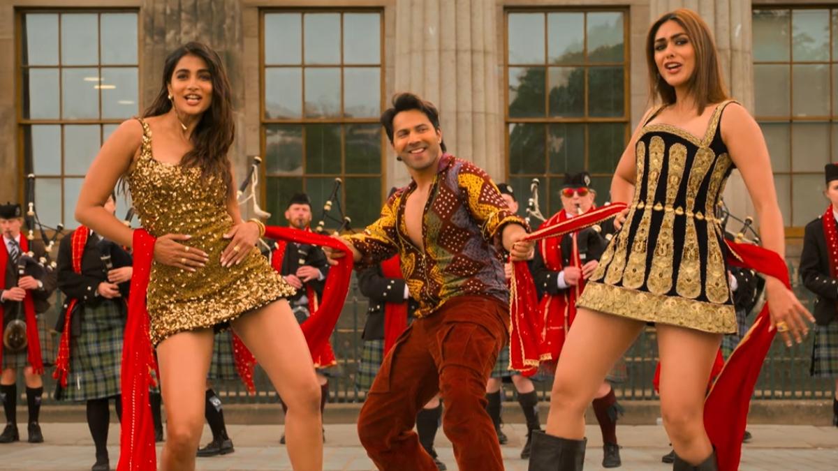 ‘Hai Jawani Toh Ishq Hona Hai’ trailer: Varun Dhawan gets sandwiched in love and chaos in David Dhawan directorial